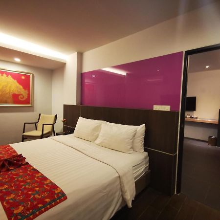 נחון סי טמארט Mandy Nok Hotel מראה חיצוני תמונה