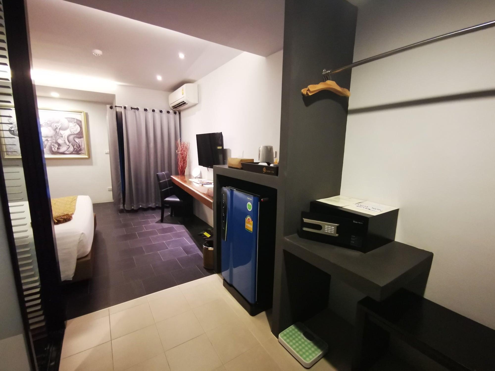נחון סי טמארט Mandy Nok Hotel מראה חיצוני תמונה