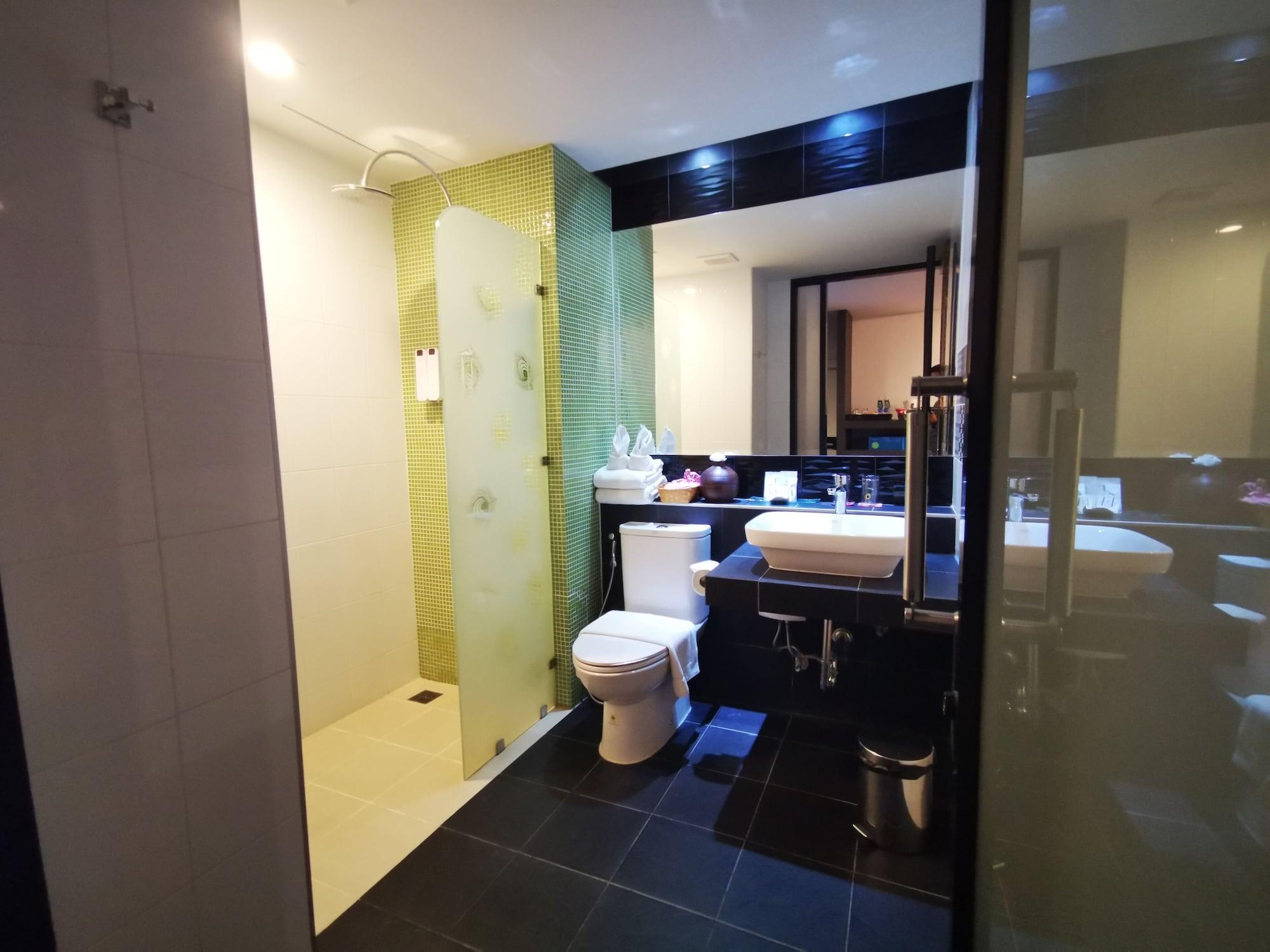 נחון סי טמארט Mandy Nok Hotel מראה חיצוני תמונה