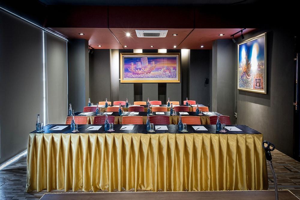 נחון סי טמארט Mandy Nok Hotel מראה חיצוני תמונה