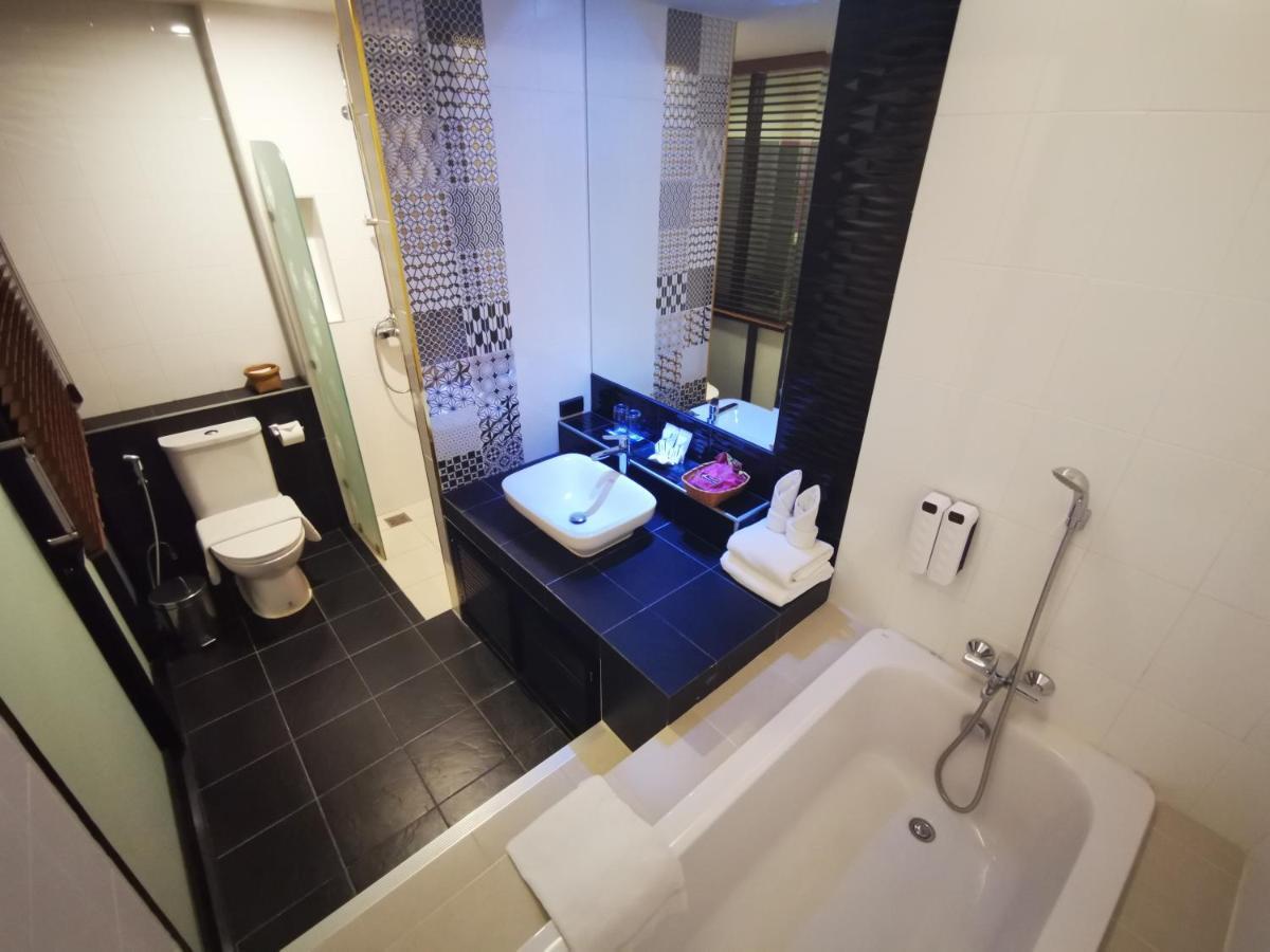 נחון סי טמארט Mandy Nok Hotel מראה חיצוני תמונה