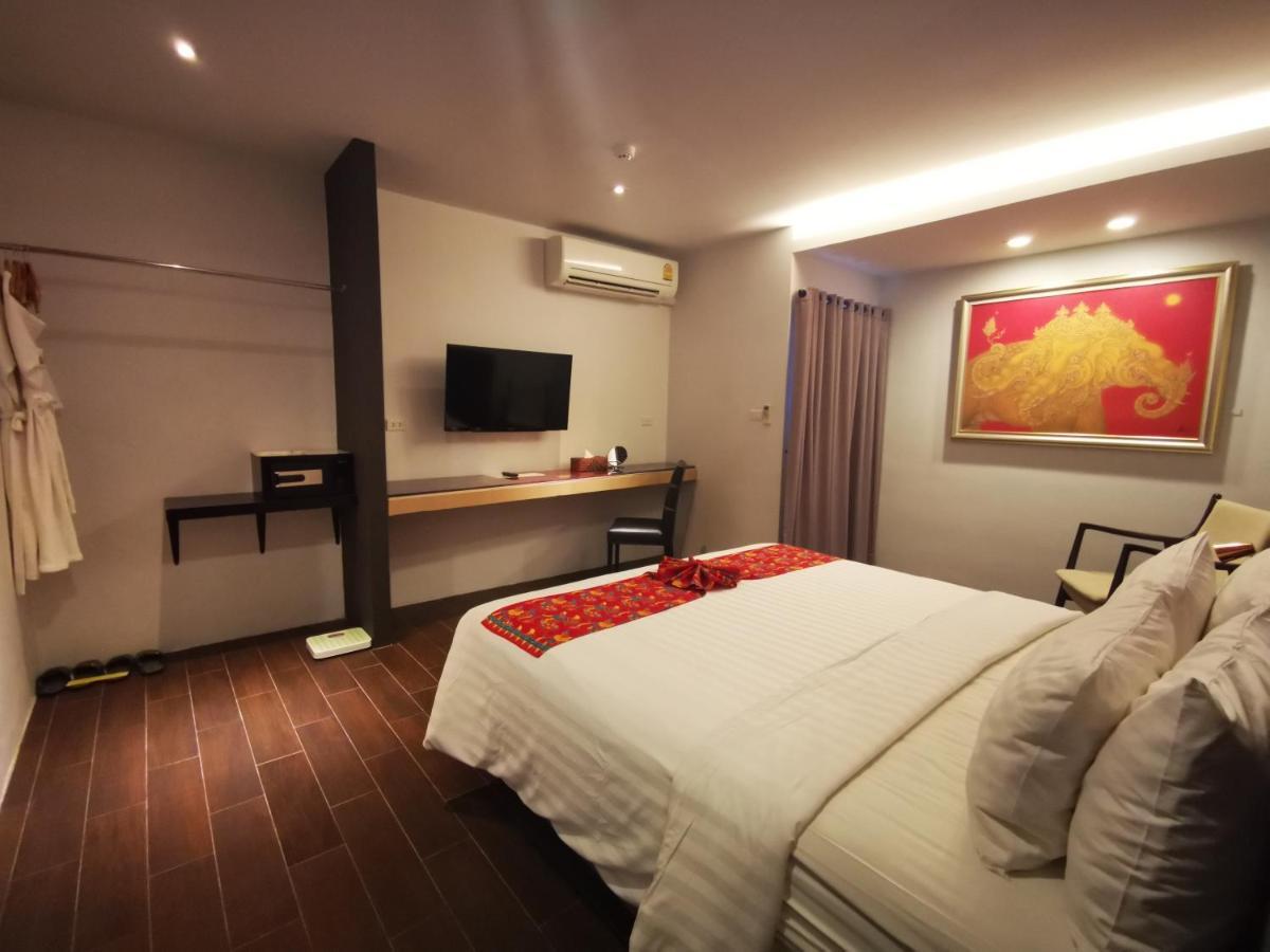 נחון סי טמארט Mandy Nok Hotel מראה חיצוני תמונה